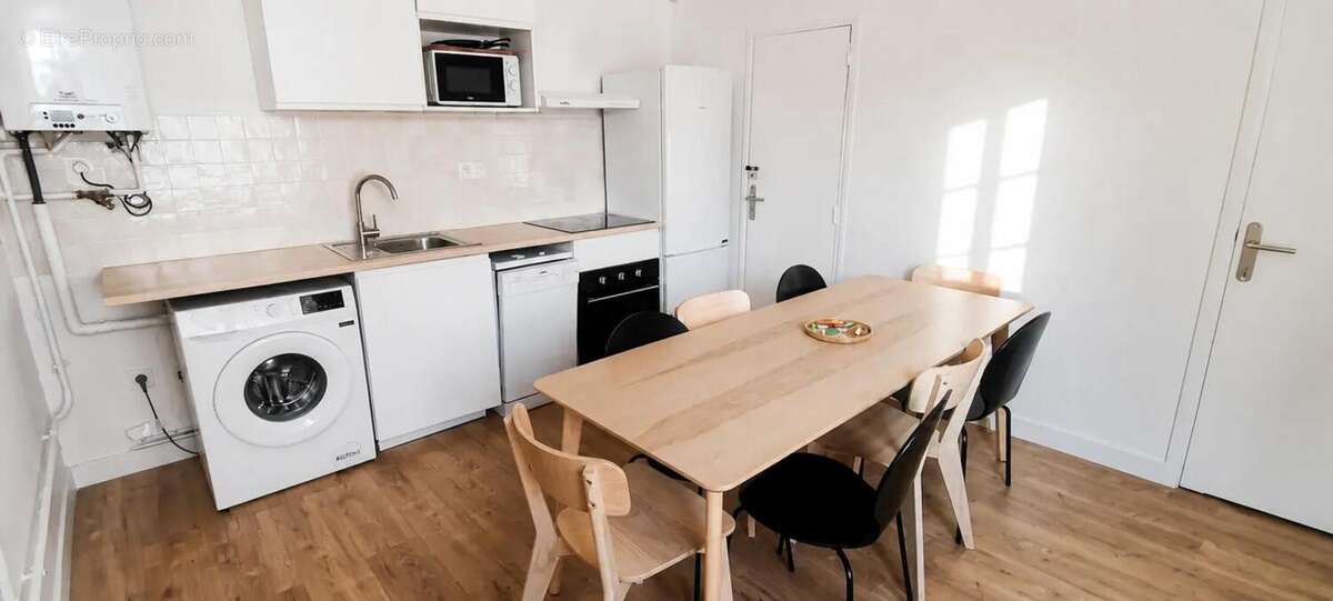 Maison entièrement rénovée de 3 chambres de 70 m2, terrasse, garage et cave à LE MANS - Quartier Le Pré - photo 4
