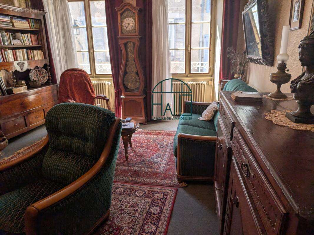 Maison à BELLAC