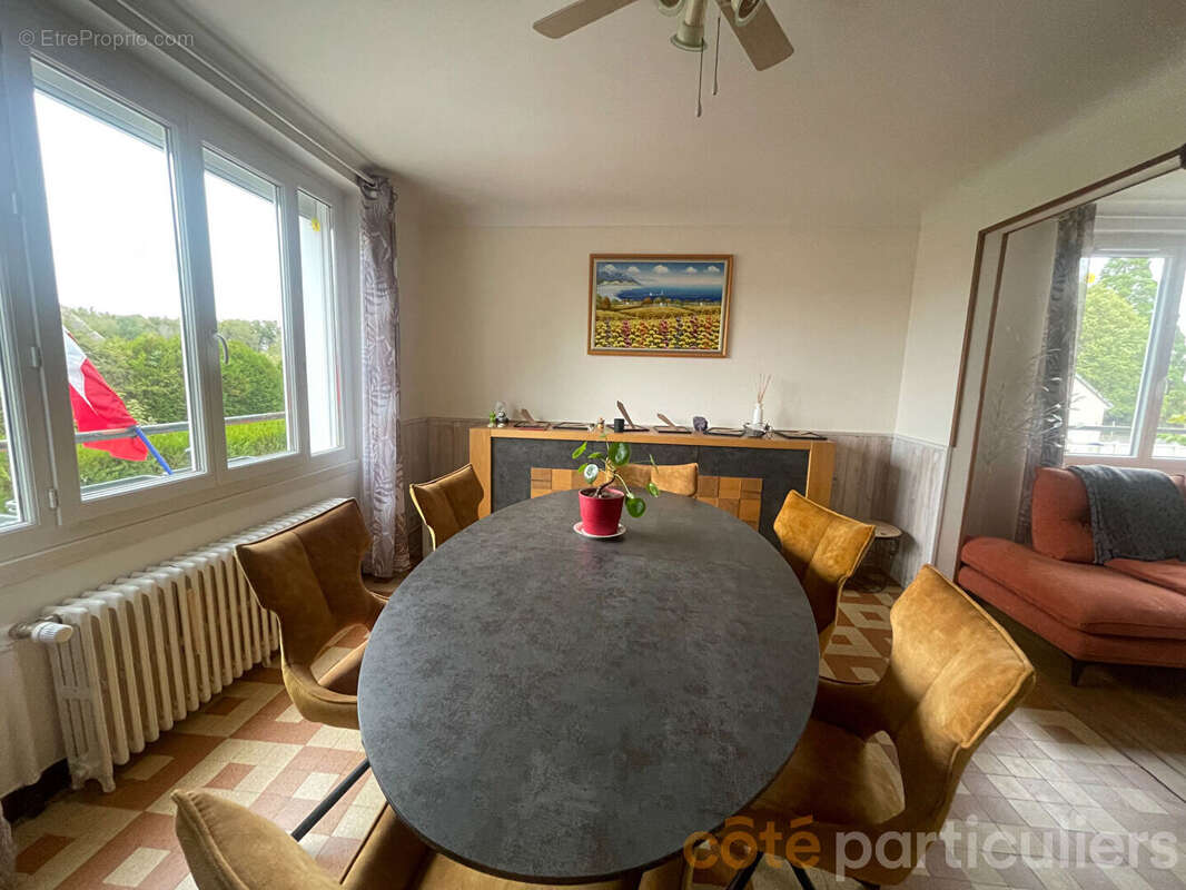 Maison à CHEZAL-BENOIT