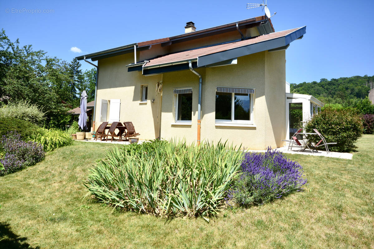 Maison à CONTAMINE-SUR-ARVE