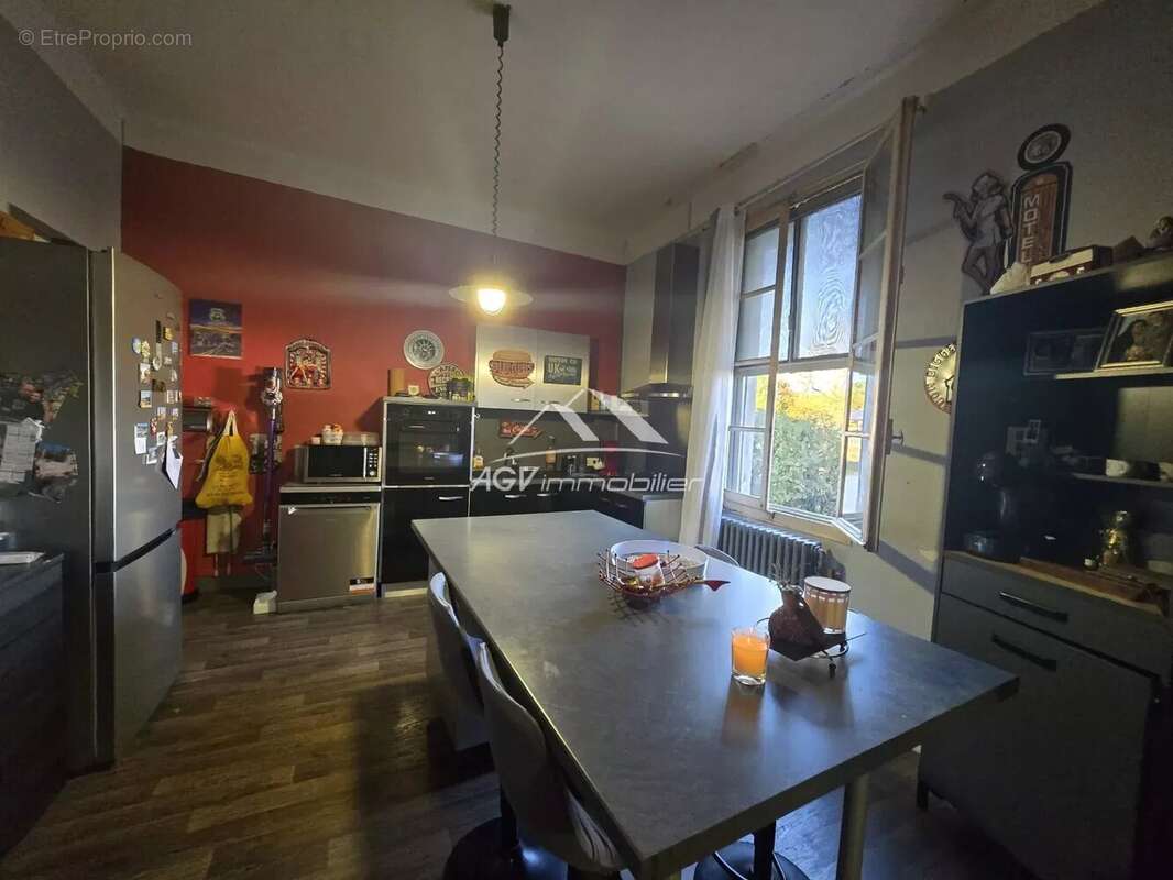 Appartement à SALINDRES