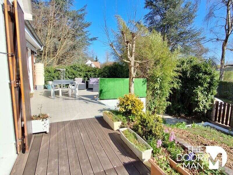 Maison à LE PERRAY-EN-YVELINES