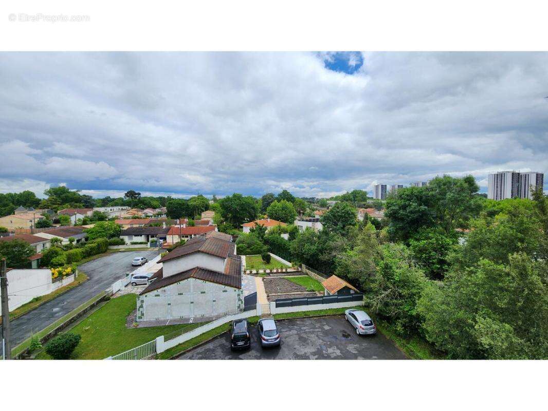 Appartement à PESSAC
