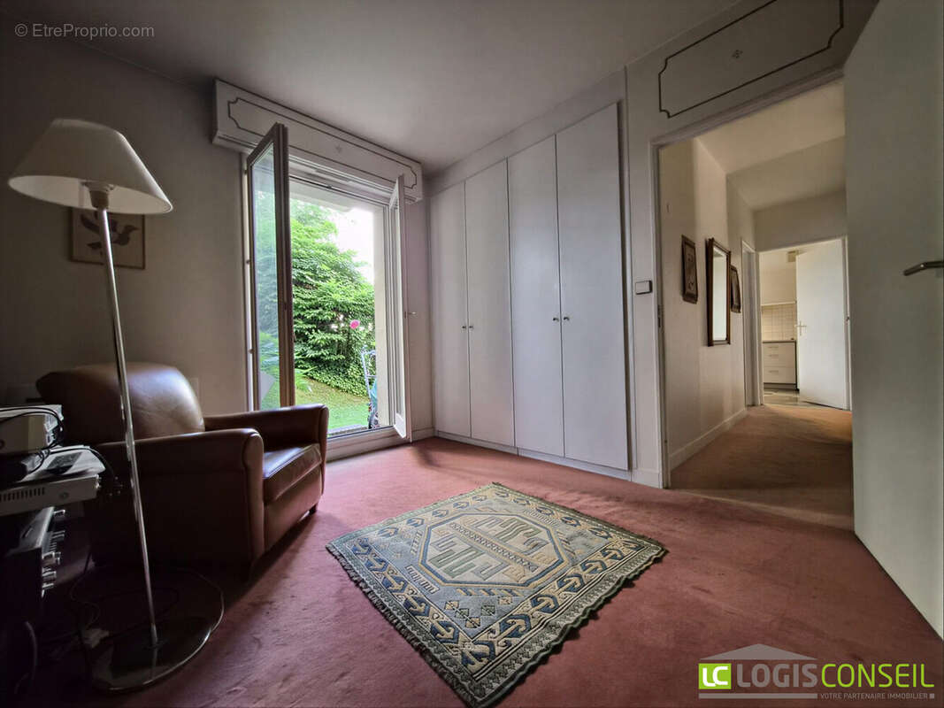Appartement à BOURG-LA-REINE