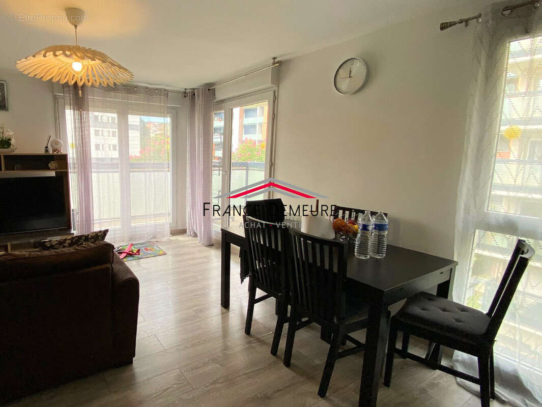 Appartement 72 m² à Franconville  - photo 6