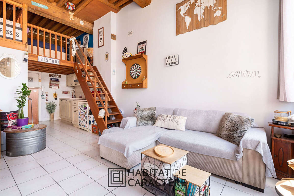 T3bis - Croix-Rousse - 66m² - photo 4