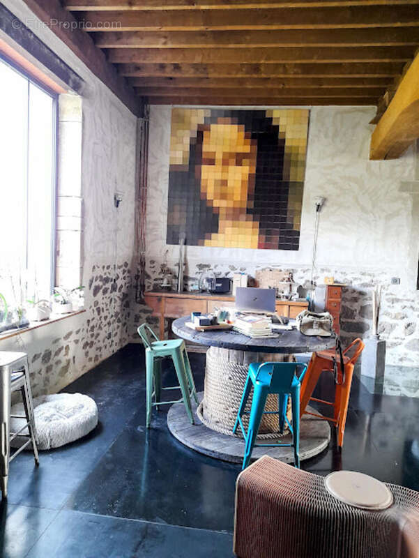 Photo 2 - Maison à VAUX-EN-BEAUJOLAIS