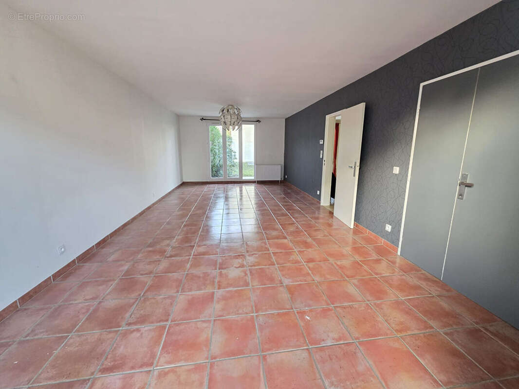 Maison à BERNES-SUR-OISE