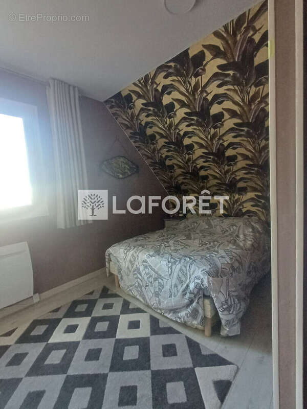 Appartement à NESLES