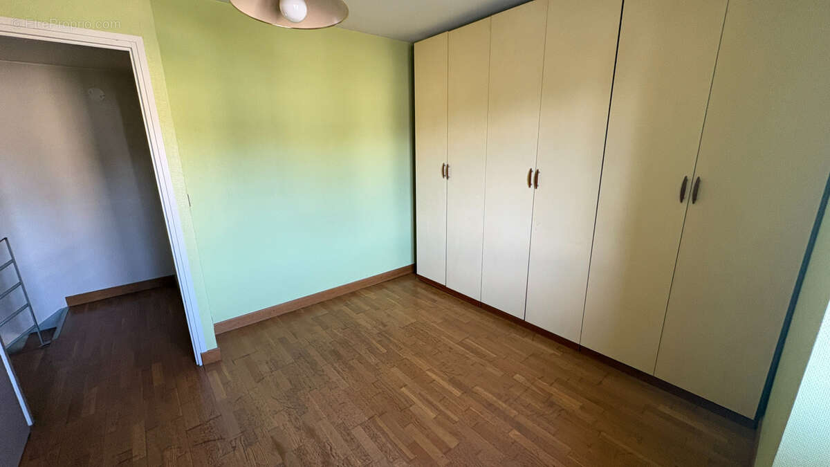 Appartement 245 m² à Rans  - photo 9