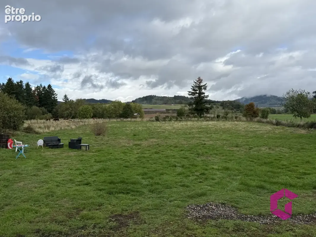 Maison ancienne rénovée avec dépendances et terrain - photo 5