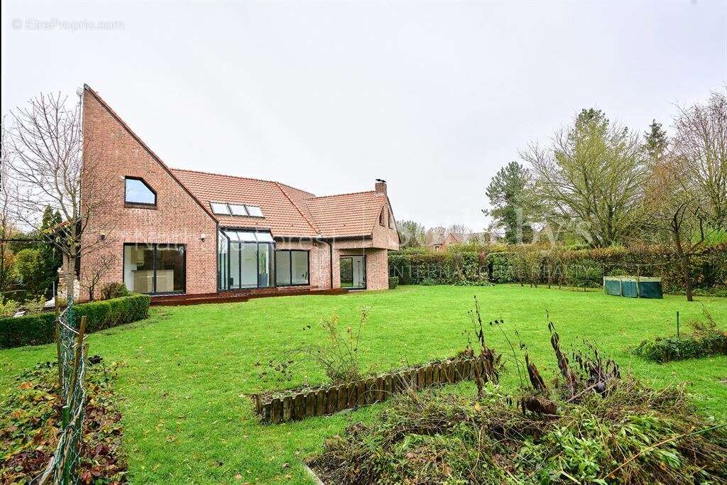 Maison à SAINGHIN-EN-MELANTOIS