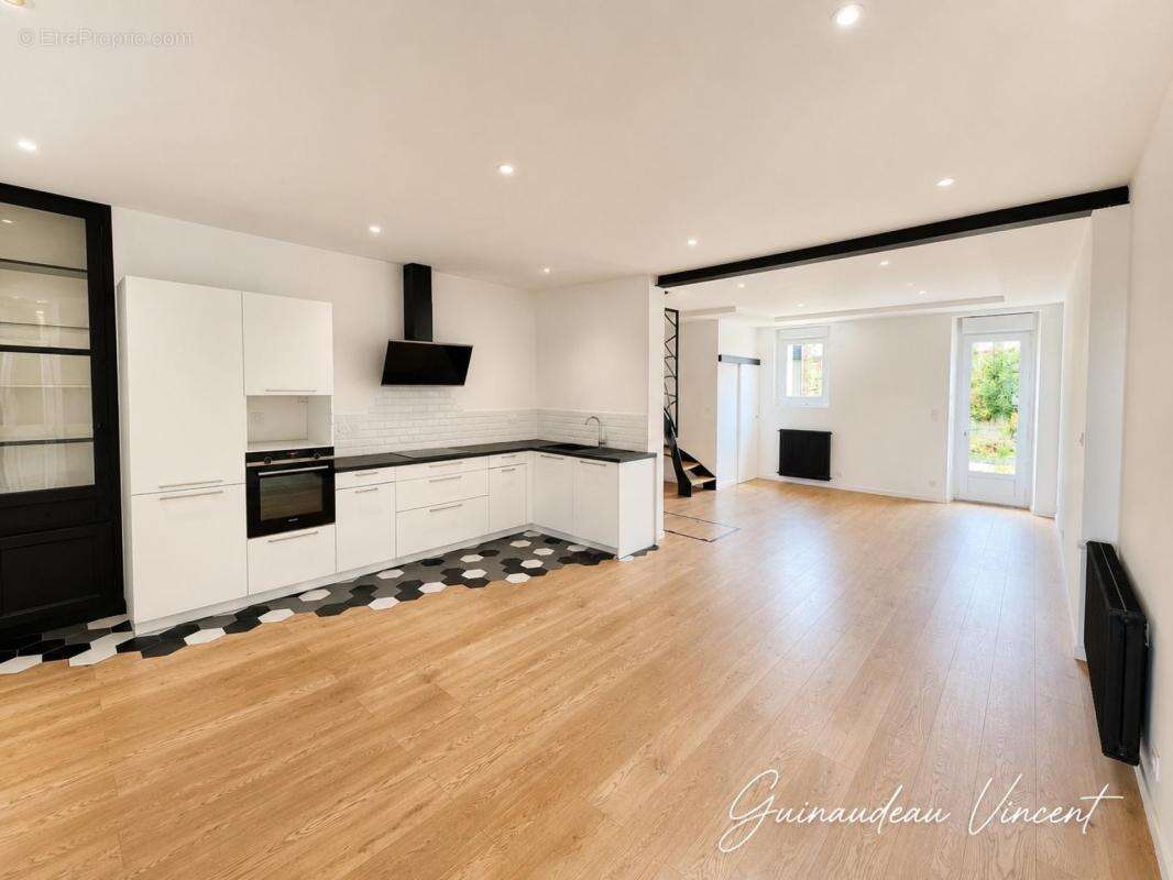 Maison entierement renovée - photo 2
