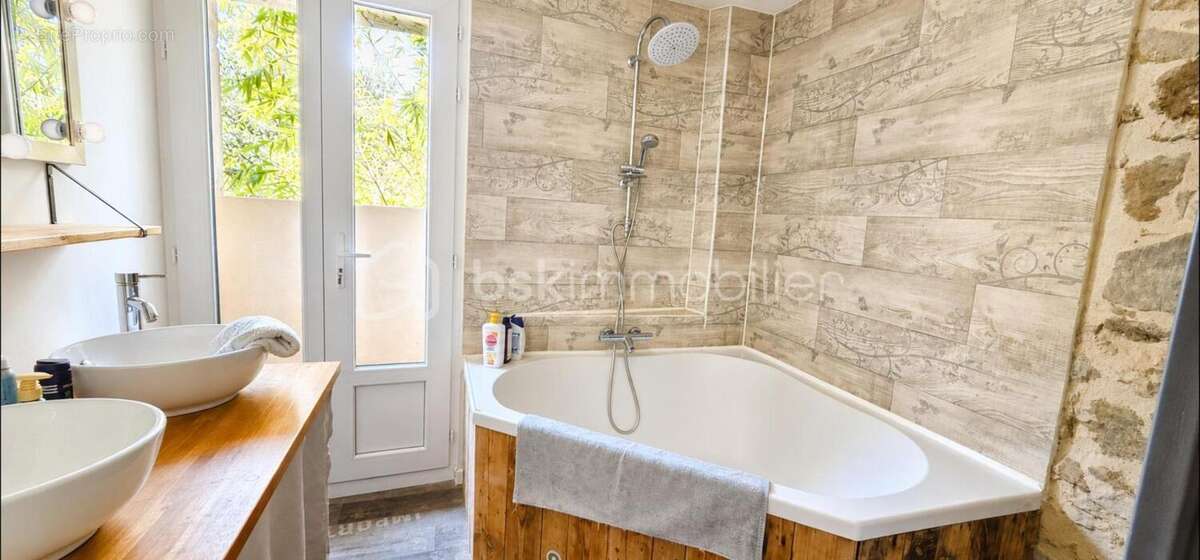 Immeuble de rapport – 2 appartements + Local commercial – Rentabilité estimée ≈ 9 % - photo 7