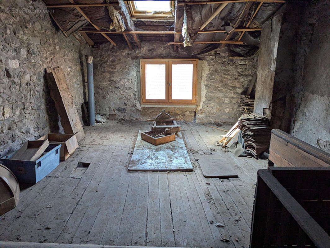 Maison à LE CHEYLARD