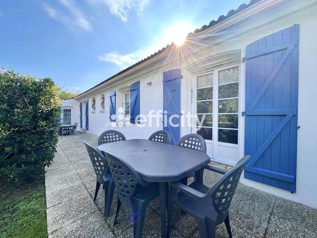 Maison à SAINT-HILAIRE-LA-FORET