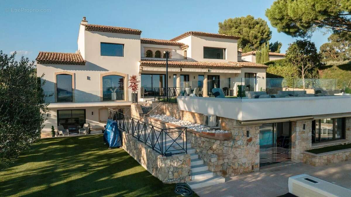 Maison à MOUGINS