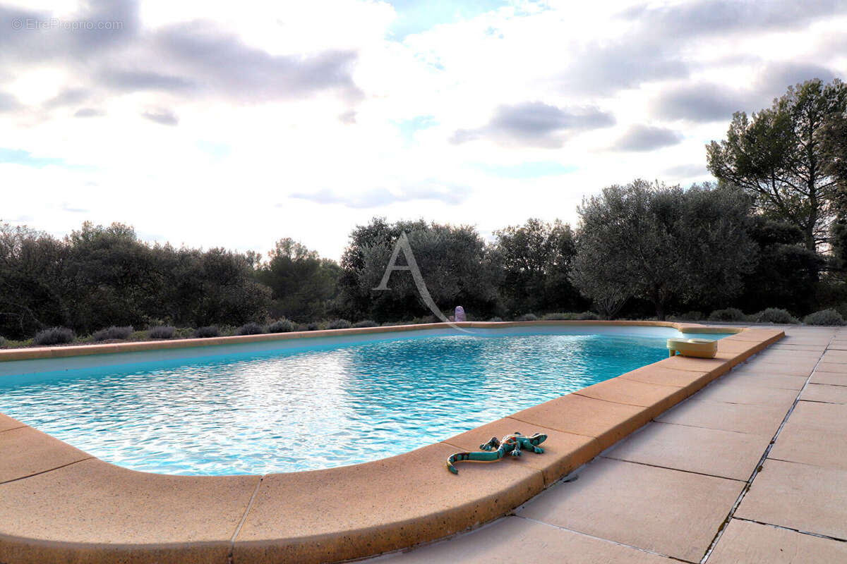 Maison à SAINT-JULIEN