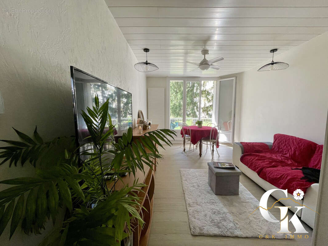 Appartement à SASSENAGE