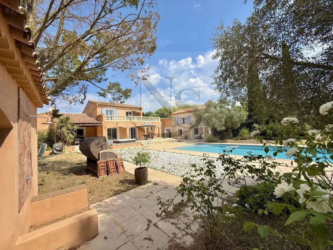 Élégante propriété de caractère aux portes d’aix-en-provence - photo 8