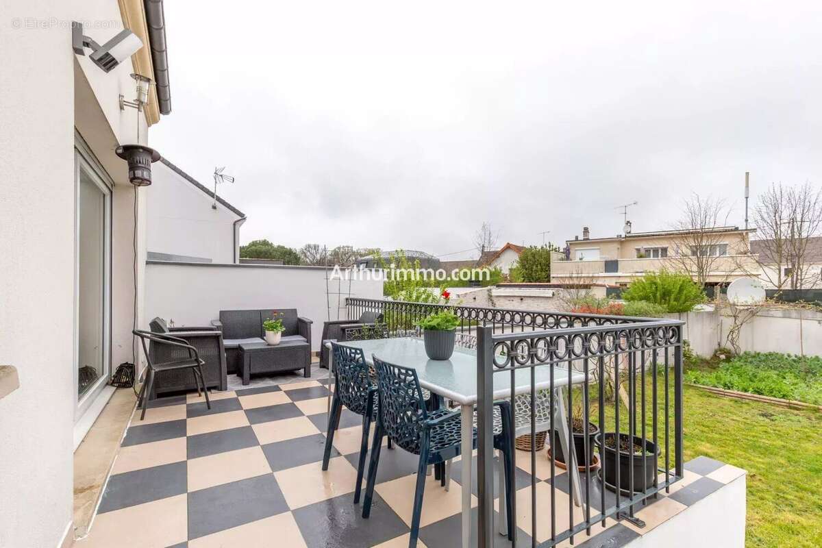 Maison à SUCY-EN-BRIE