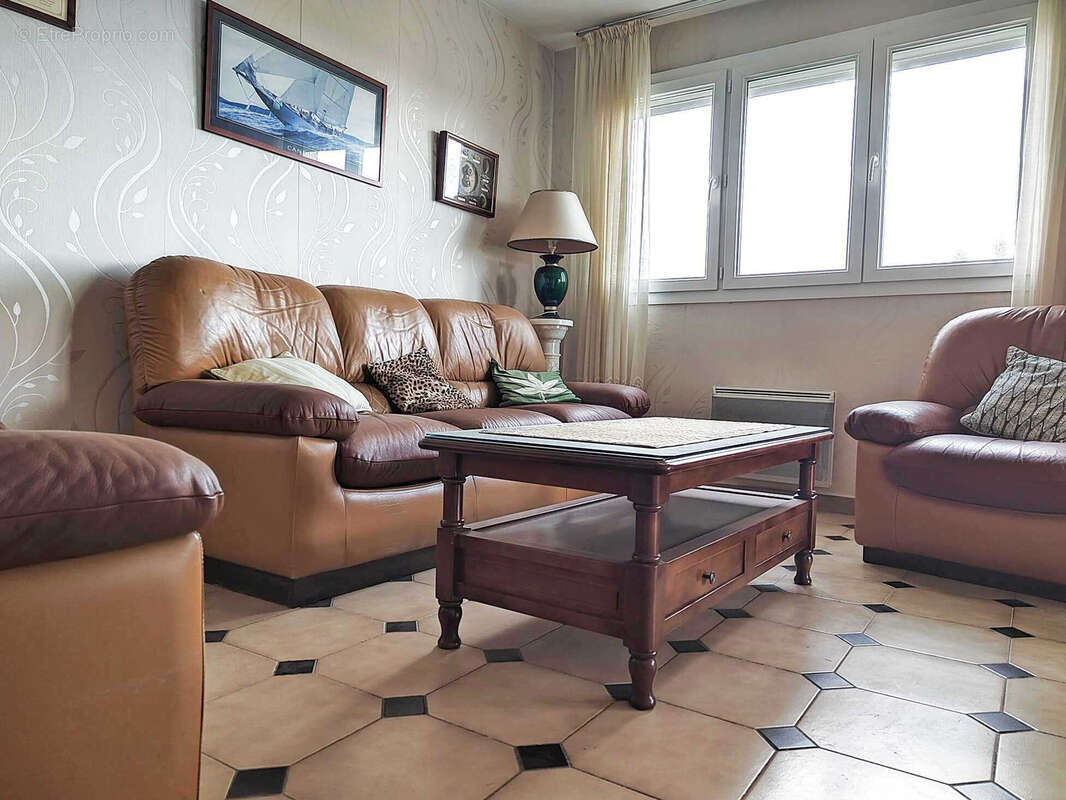 Appartement à SATHONAY-CAMP