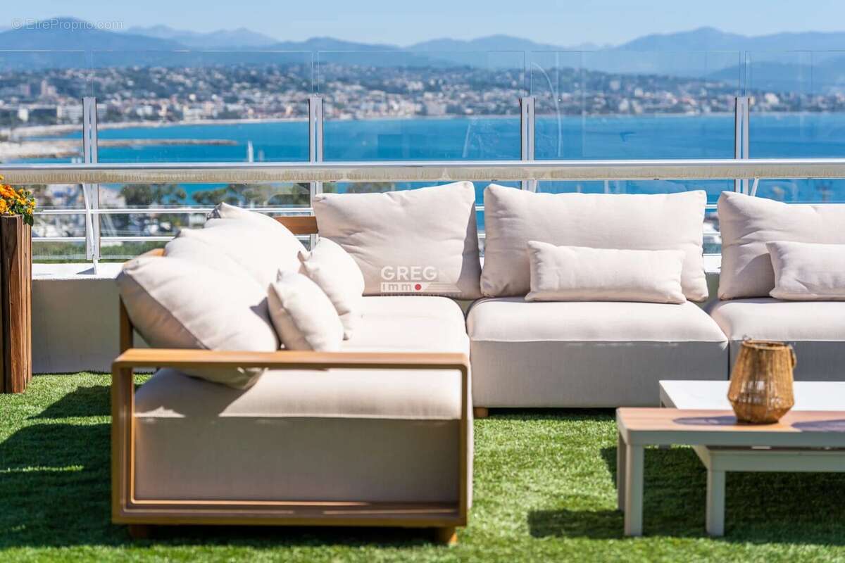 Appartement à VILLENEUVE-LOUBET