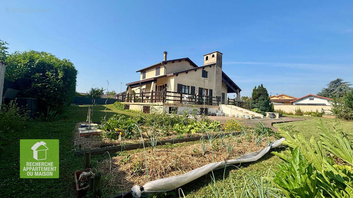 Maison à SAINT-ROMAIN-DE-JALIONAS