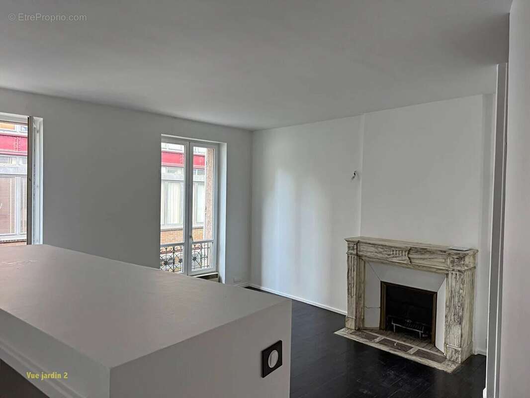 Appartement à PARIS-11E