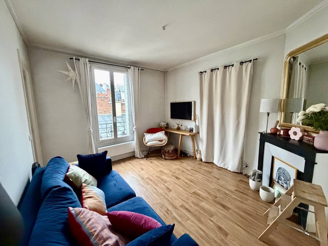 Appartement à NEUILLY-SUR-SEINE