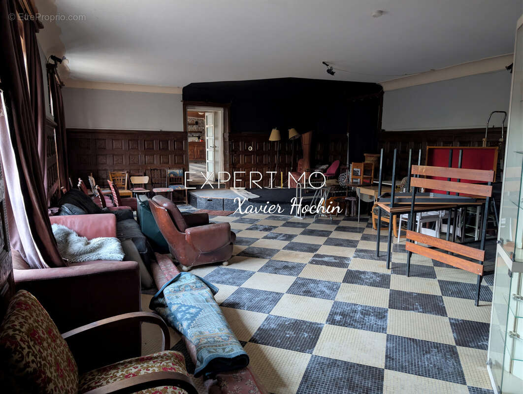 Maison à CHATEAUNEUF-LES-BAINS