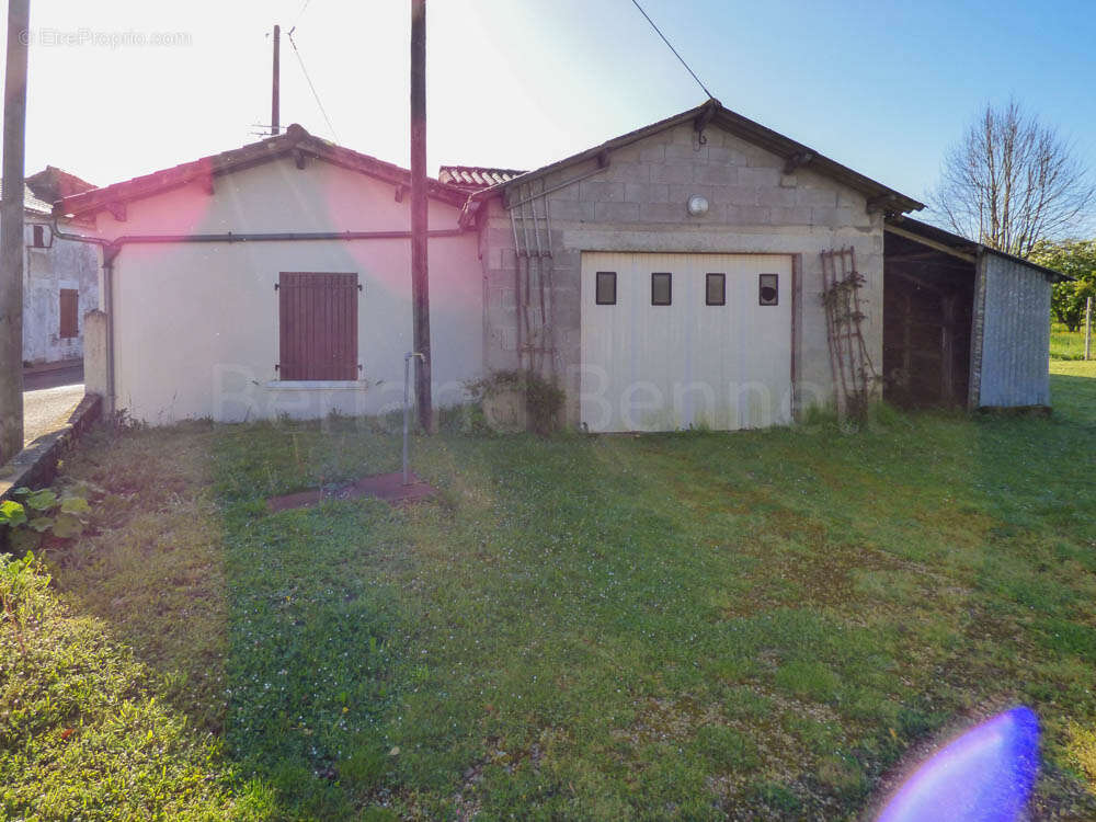 Maison à SAUZE-VAUSSAIS