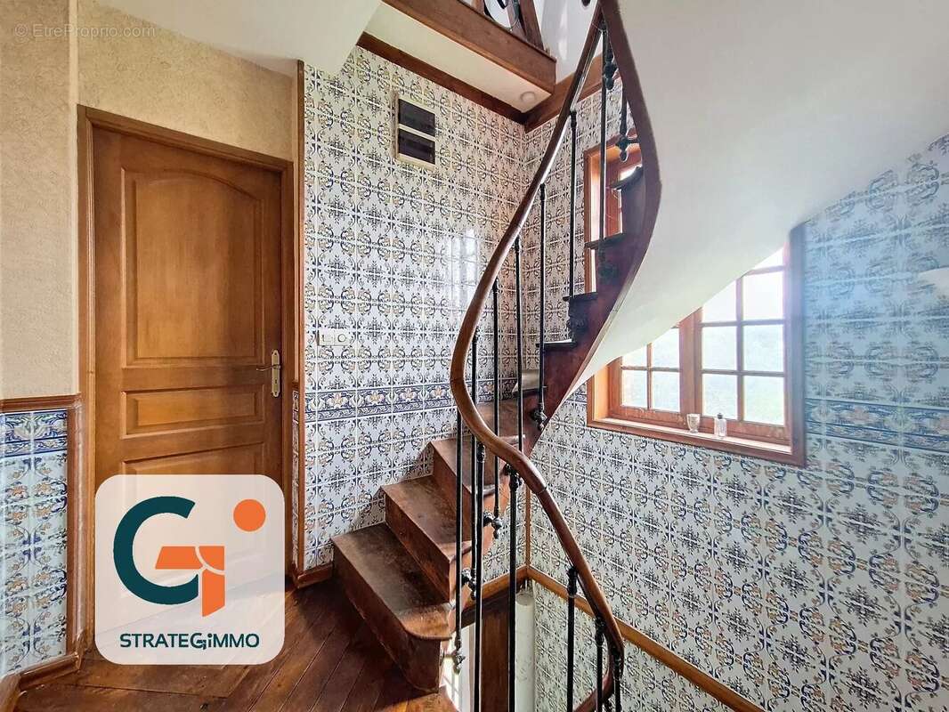 Maison à SAINT-OUEN-DE-THOUBERVILLE