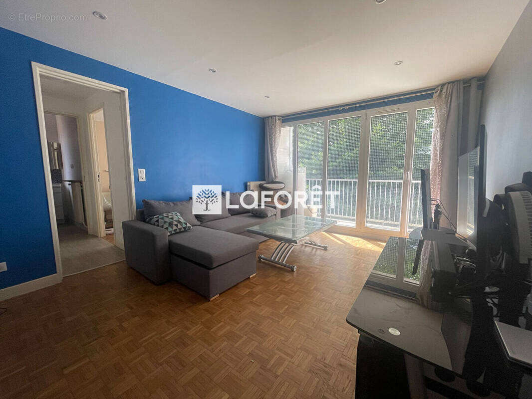 Appartement à VILLEMOMBLE