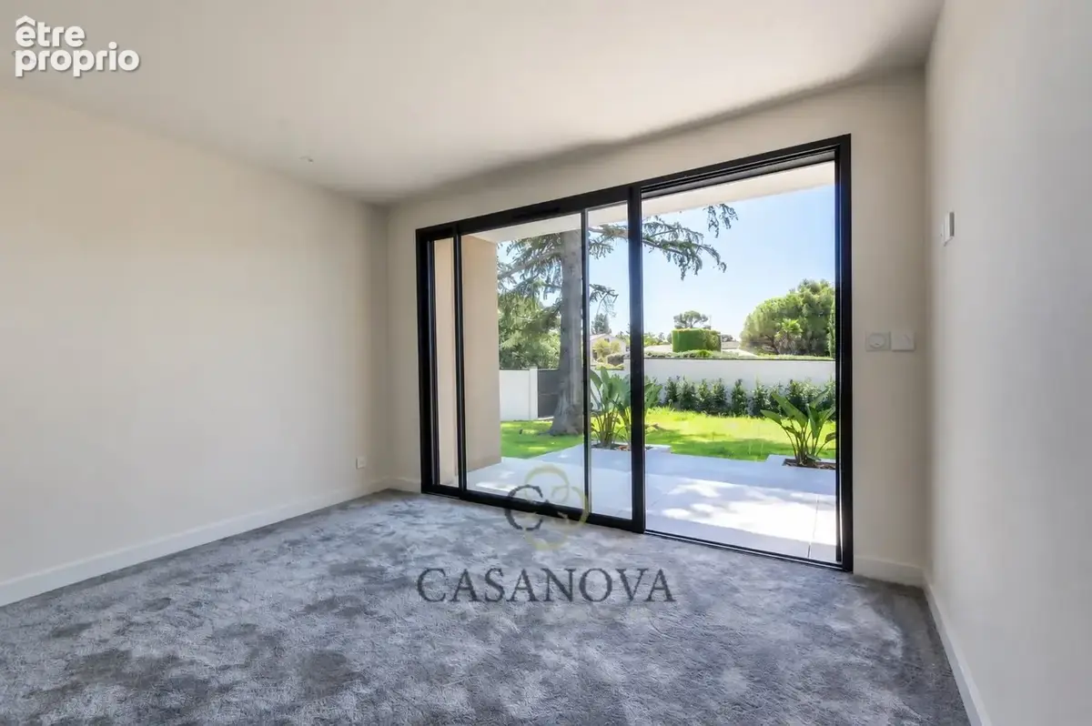 Maison castelanu - piscine - grand terrain - garage. - photo 9