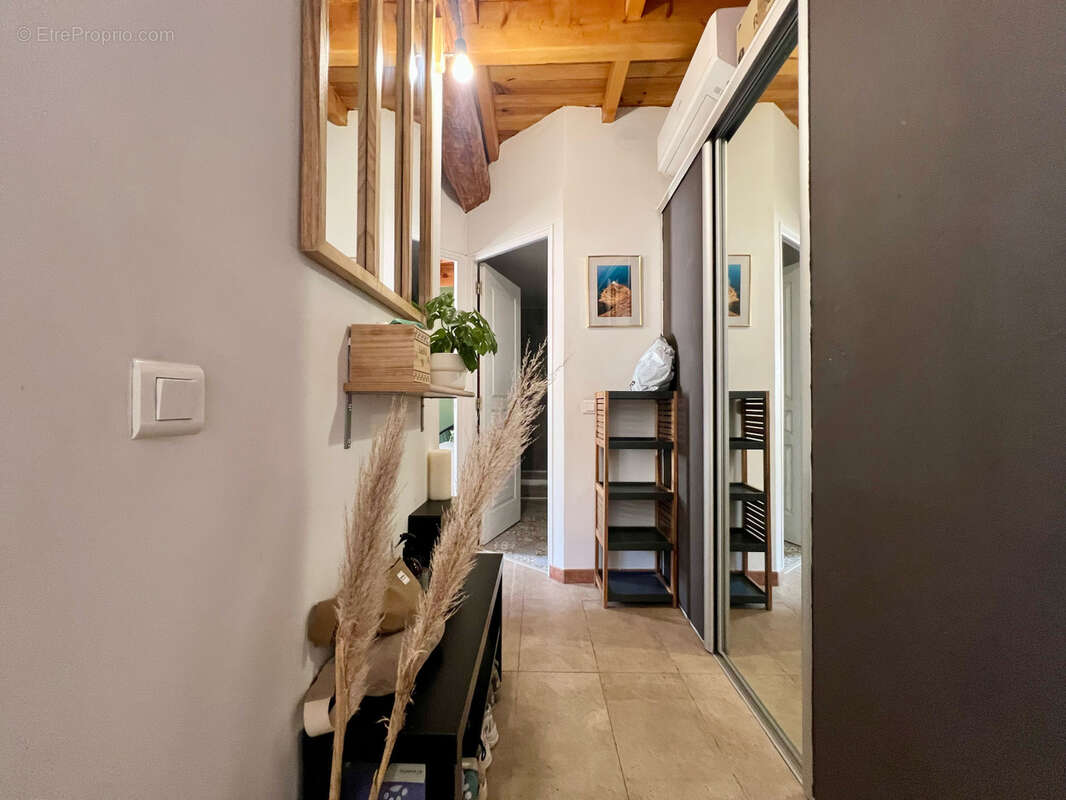 Appartement à AURIOL