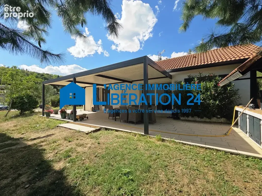 MAISON de 213m² de plain pied piscine sur 2600m² - photo 2