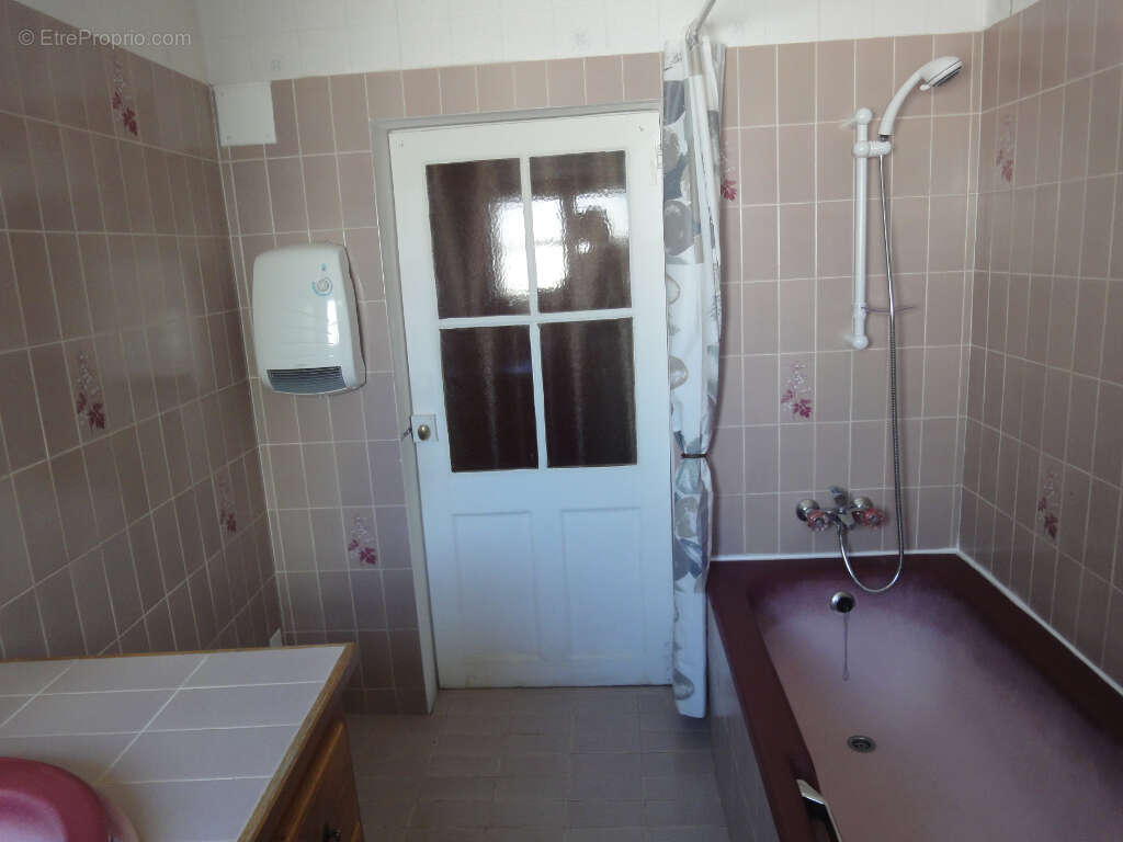 Appartement à VALREAS