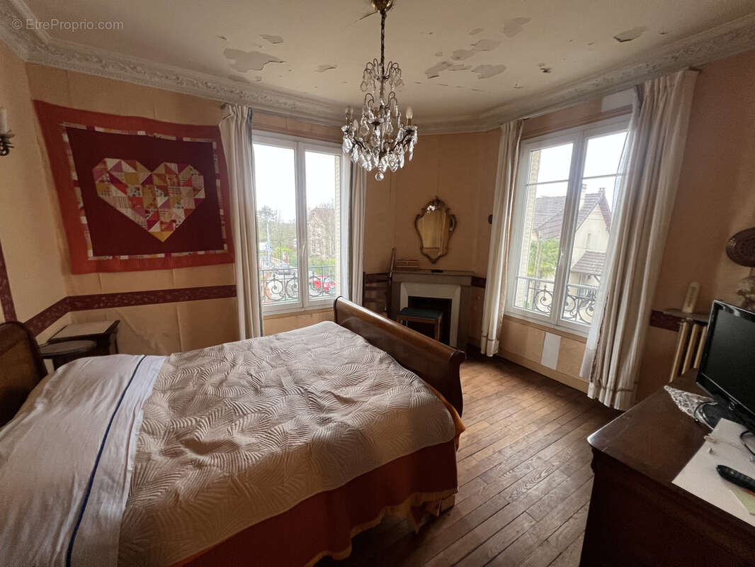 Maison à CHAMPIGNY-SUR-MARNE