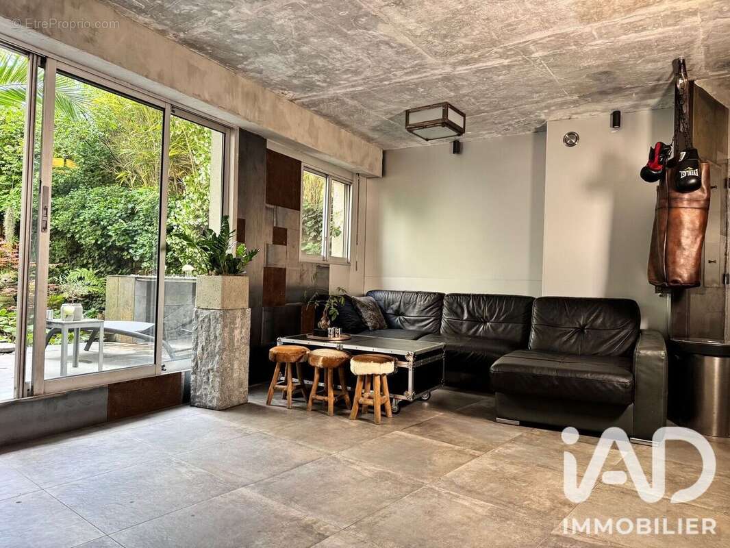 Appartement 75 m² à Paris-19e  - photo 3