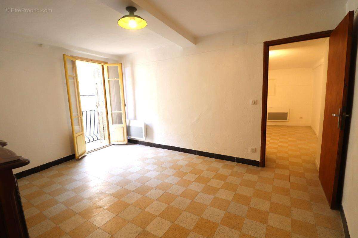 Maison à BERRE-LES-ALPES