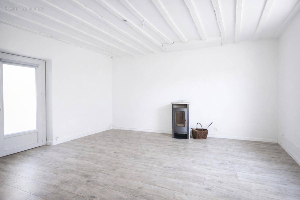 Maison à ECQUEVILLY