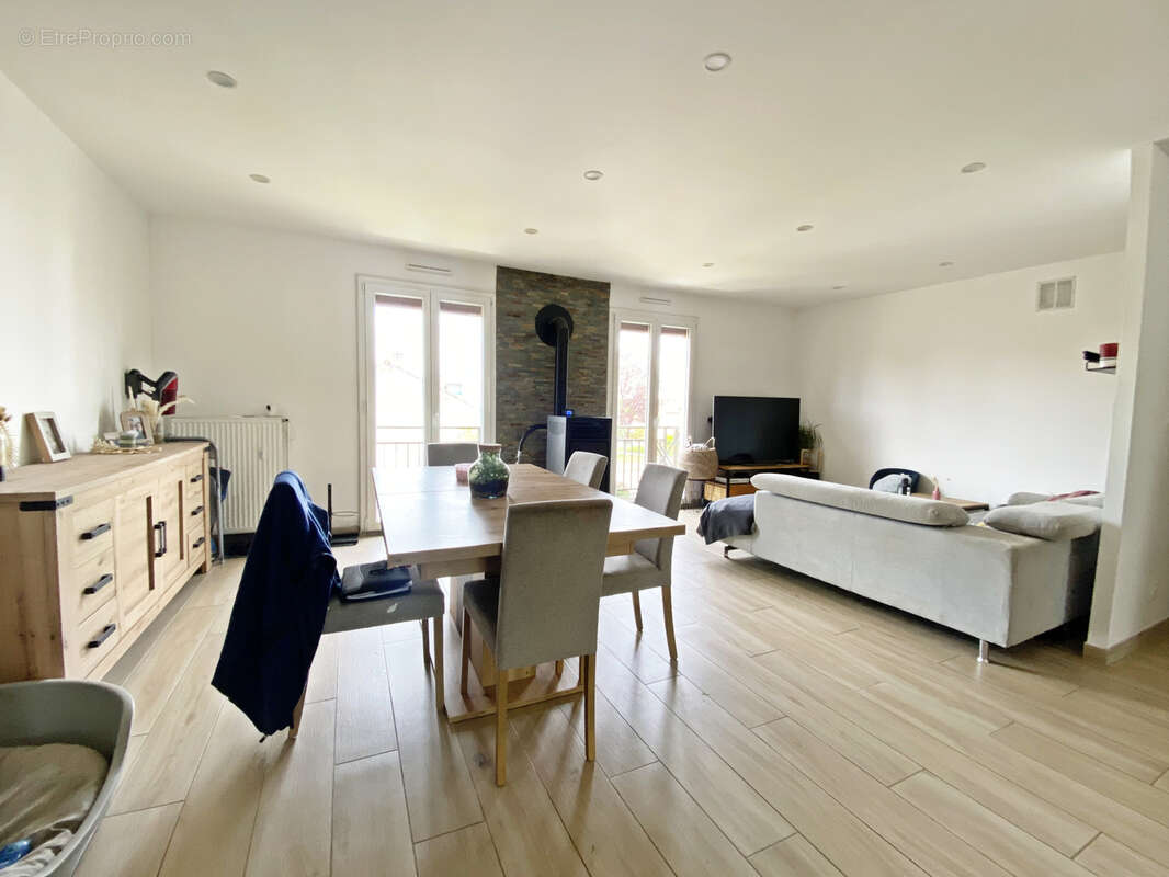 Maison à COMMERCY