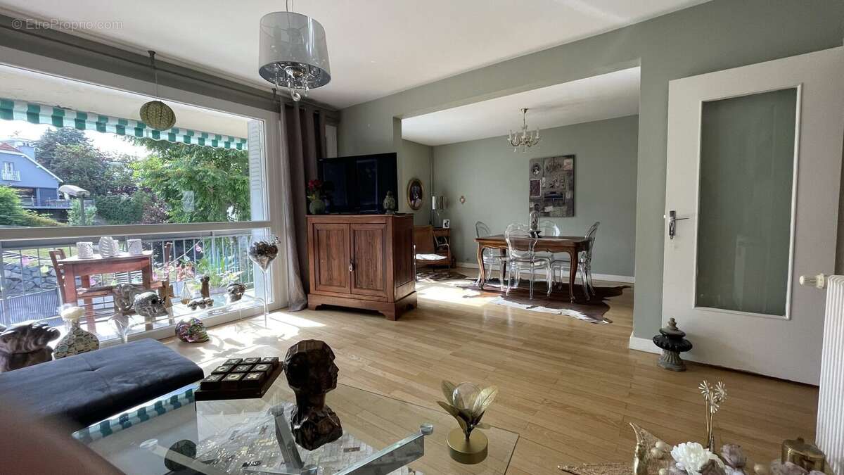 Appartement à CHAMALIERES