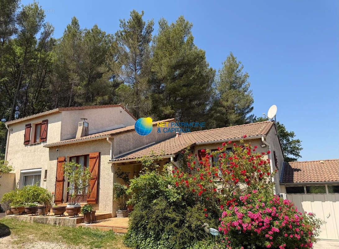 Maison à SIMIANE-COLLONGUE