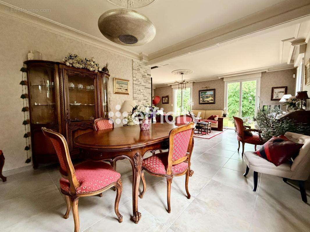 Maison 141 m² à Chateaugiron  - photo 4