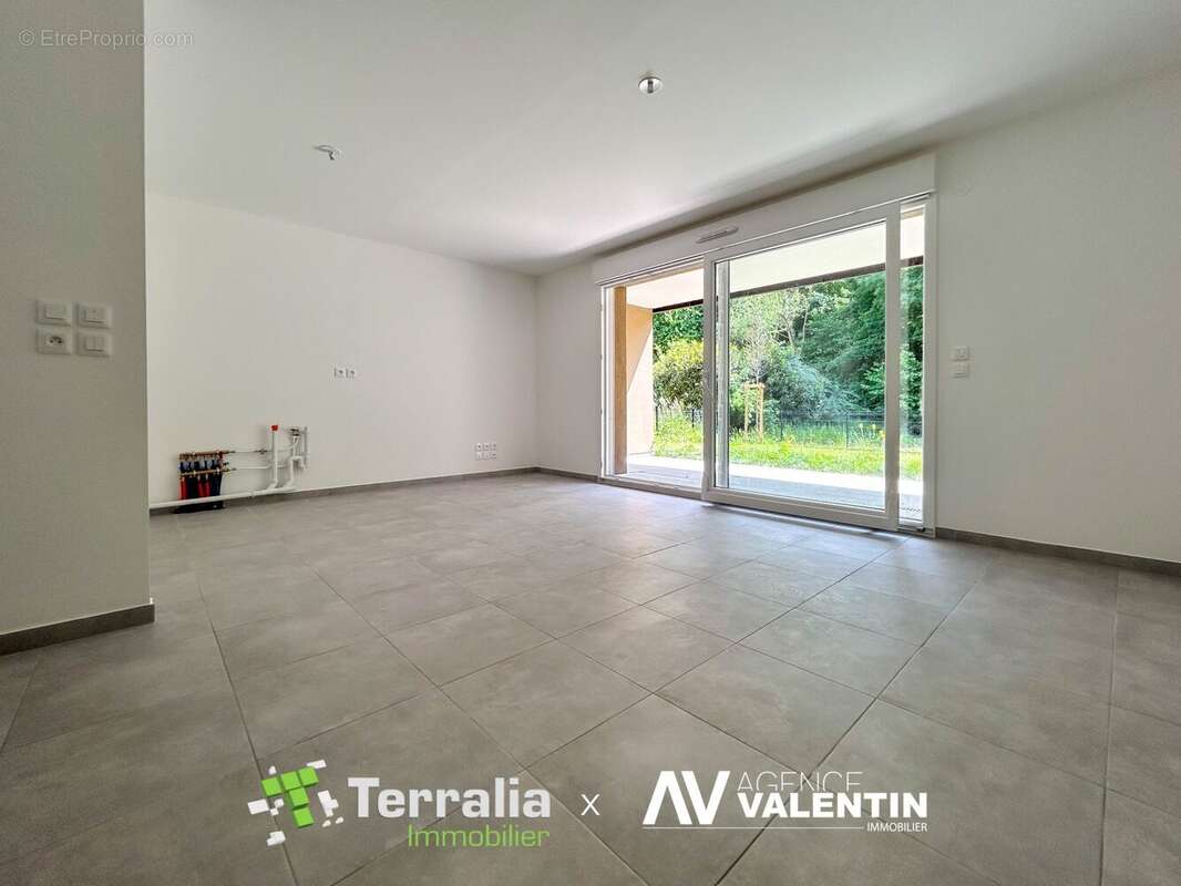 Appartement à NORROY-LE-VENEUR