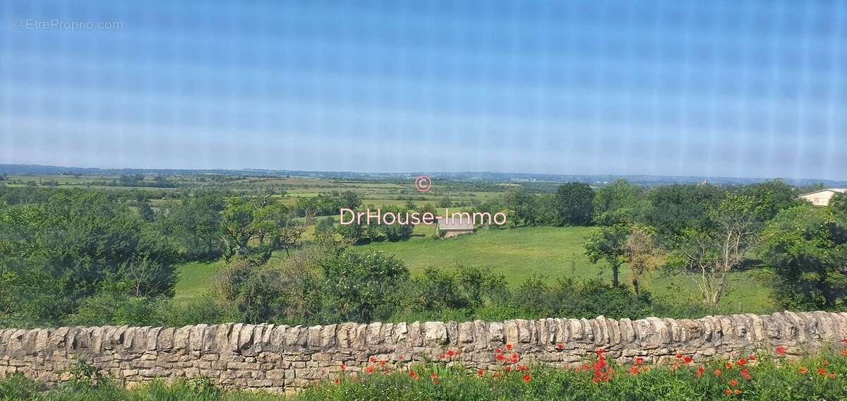 Maison à SAINTE-RADEGONDE