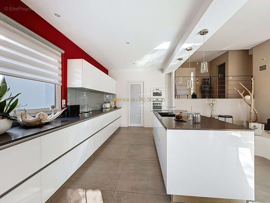 Maison à SAINT-GELY-DU-FESC