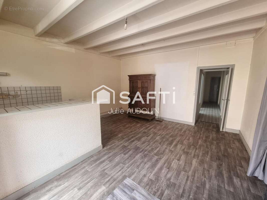 Photo 2 - Maison à MATHA